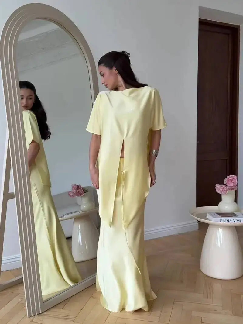 סט חצאית וטופ סאטן- מוריה